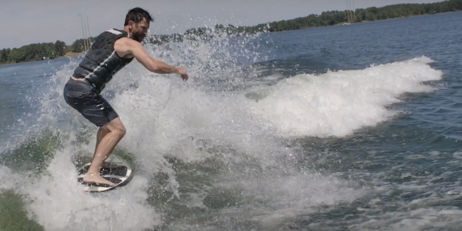 Do you struggle on the 360? #wakesurf #wakesurfing #summer