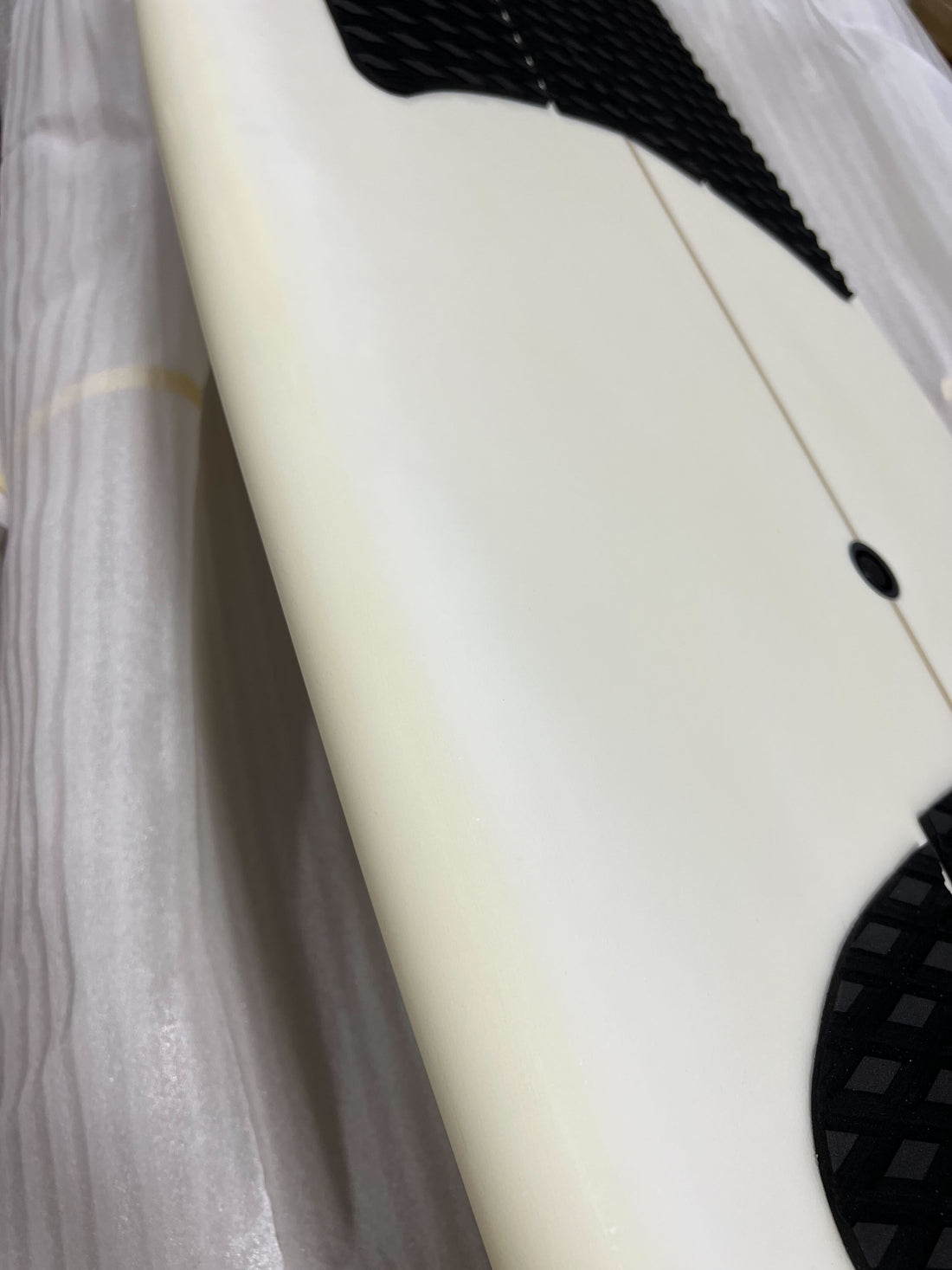 2019 Neo - White - 5'2" - Used